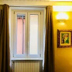 Daire Costhouse
